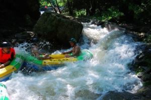 黃大仙峽谷漂流 黃大仙峽谷漂流