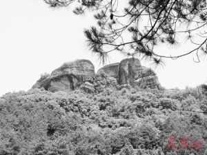 雙石摩崖 雙石摩崖