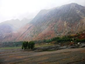 山麓剝蝕面 山麓剝蝕面