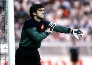 路易斯&middot;阿科納達