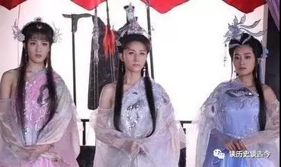 封神榜上無仙名: 他是崑崙山上的異類,在封神大劫中逆潮而動! 封神榜上無仙名: 他是崑崙山上的異類,在封神大劫中逆潮而動!