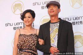 以莉·高露 以莉·高露