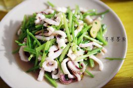 芹菜炒墨魚 芹菜炒墨魚