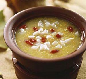 首烏小米粥 首烏小米粥