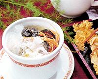 《潤肺銀耳羹》