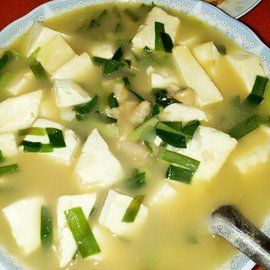 豆腐韭菜湯 豆腐韭菜湯