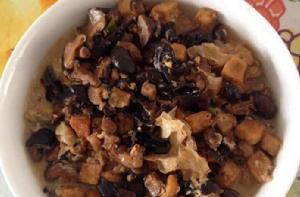 銀耳炒香菇 銀耳炒香菇
