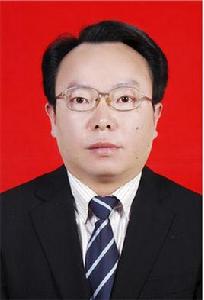 曾文輝[簡陽市政府黨組成員、秘書長]