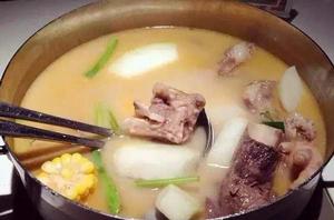 肥仔文澳門豬骨煲 肥仔文澳門豬骨煲