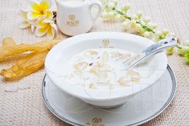 花膠燉鮮奶 花膠燉鮮奶