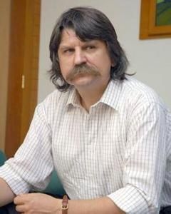 克韋爾·拉斯洛 克韋爾·拉斯洛