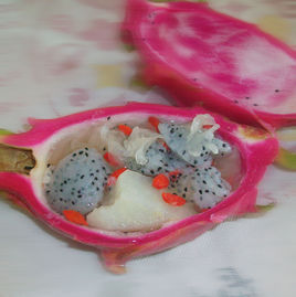 雪梨火龍果銀耳羹 雪梨火龍果銀耳羹