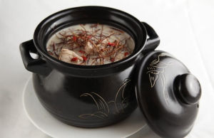 雞骨草煲豬橫利 雞骨草煲豬橫利