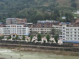 黃金初級中學 黃金初級中學