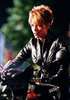 貓女[美國2004年皮托夫執導電影]