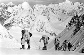 西藏登山探險隊