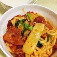 香腸炒烏東 香腸炒烏東