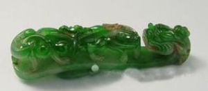翡翠透雕帶鉤 翡翠透雕帶鉤