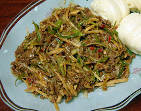 蔥爆牛肉絲 蔥爆牛肉絲