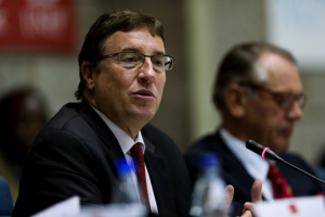 聯合國環境規劃署（UnitedNationsEnvironmentProgramme，簡稱UNEP）阿希姆&middot;施泰納先生（Achim Steiner）