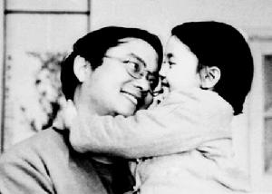 （圖）王剛與女兒早期合影