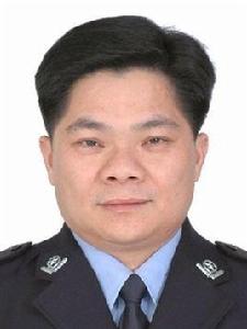 黃炳新[廣東省肇慶市懷集縣副縣長兼縣公安局局長]