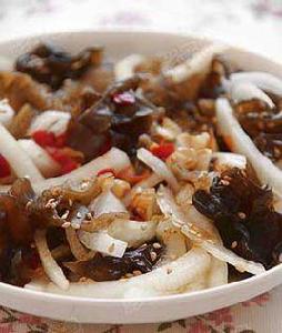涼拌洋蔥木耳 涼拌洋蔥木耳