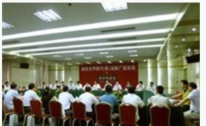 浙江省第一家甲醇汽油推廣加油站