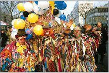 婦女狂歡節-剪領帶