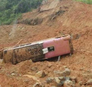 8·13台灣旅遊大巴福建翻車事件 8·13台灣旅遊大巴福建翻車事件