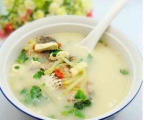 雞腿菇鯉魚湯 雞腿菇鯉魚湯