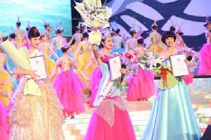 第一美差完美謝幕 張燕（中）總決賽折桂