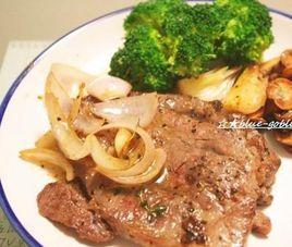 洋蔥煎牛排 洋蔥煎牛排