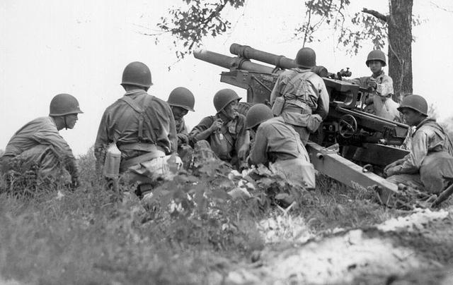 這種情況下德國和美國單挑,德國想贏主要靠3點,其一是美國內亂