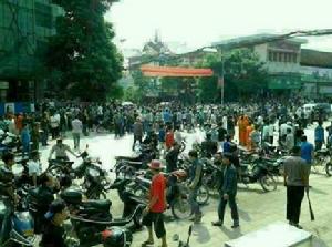 雲南景洪打砸事件