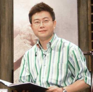 龍勇[重慶廣電子集團播音員]