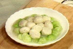 菜心扒魚圓 菜心扒魚圓