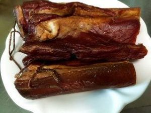 韭黃拌臘肉 韭黃拌臘肉