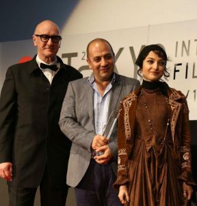 《扭曲規則》 《扭曲規則》