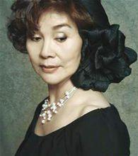 歸亞蕾 飾 羅母