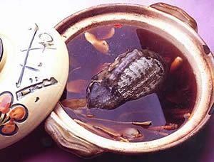 熟地蓮須水魚湯