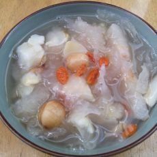 雪梨蓮子百合湯 雪梨蓮子百合湯