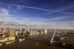 鹿特丹摩登的城市線條