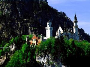 熱情似火的夏季城堡