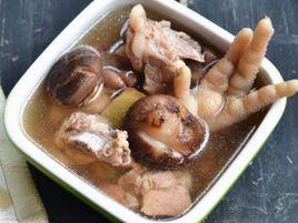 香菇雞腳花生湯 香菇雞腳花生湯