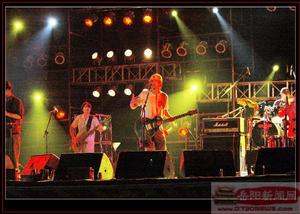 《新長征路上的搖滾》