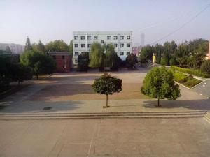 唐河縣友蘭高級中學 唐河縣友蘭高級中學