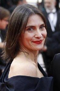 傑拉丁派拉絲 傑拉丁派拉絲