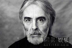 麥可·哈尼克人如其鏡頭般冷靜