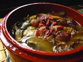 川芎魚頭煲